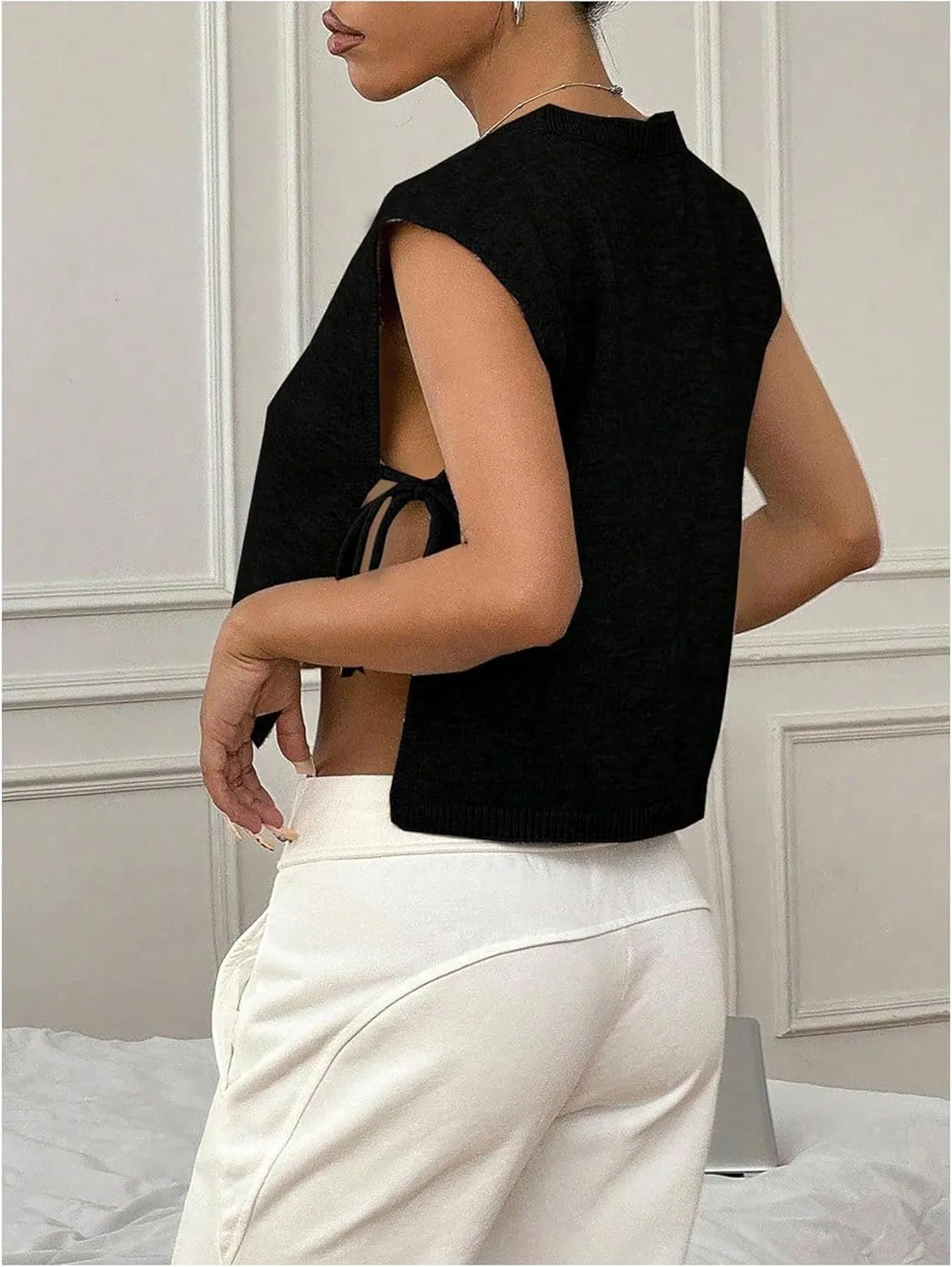 GORGLITTER Women's Cap Sleeve Sweater Tank Tops Cropped Sleeveless Side Tie Sweater Vest Crew Neck Causal Knit Top