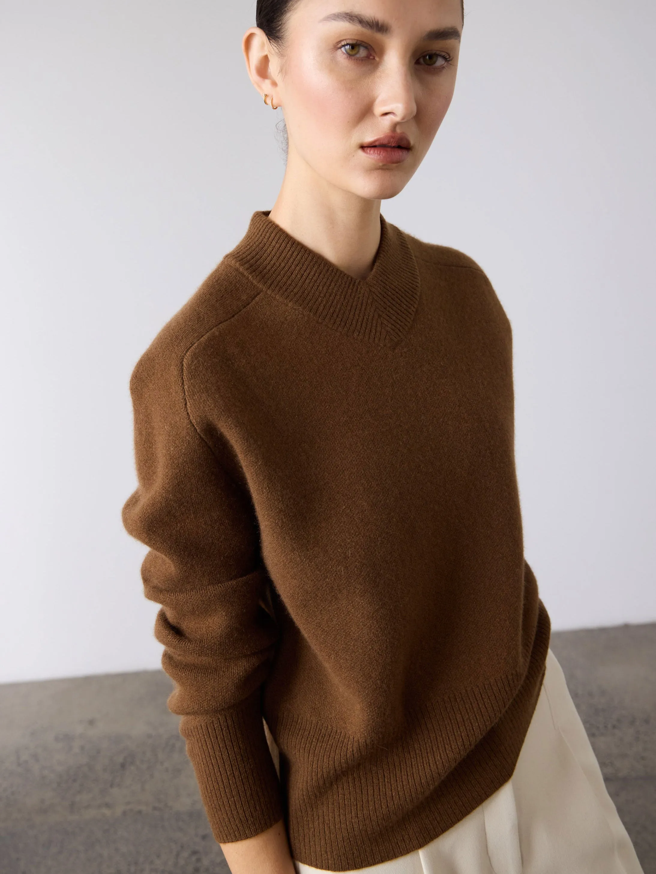High V-Neck Sweater - Chestnut