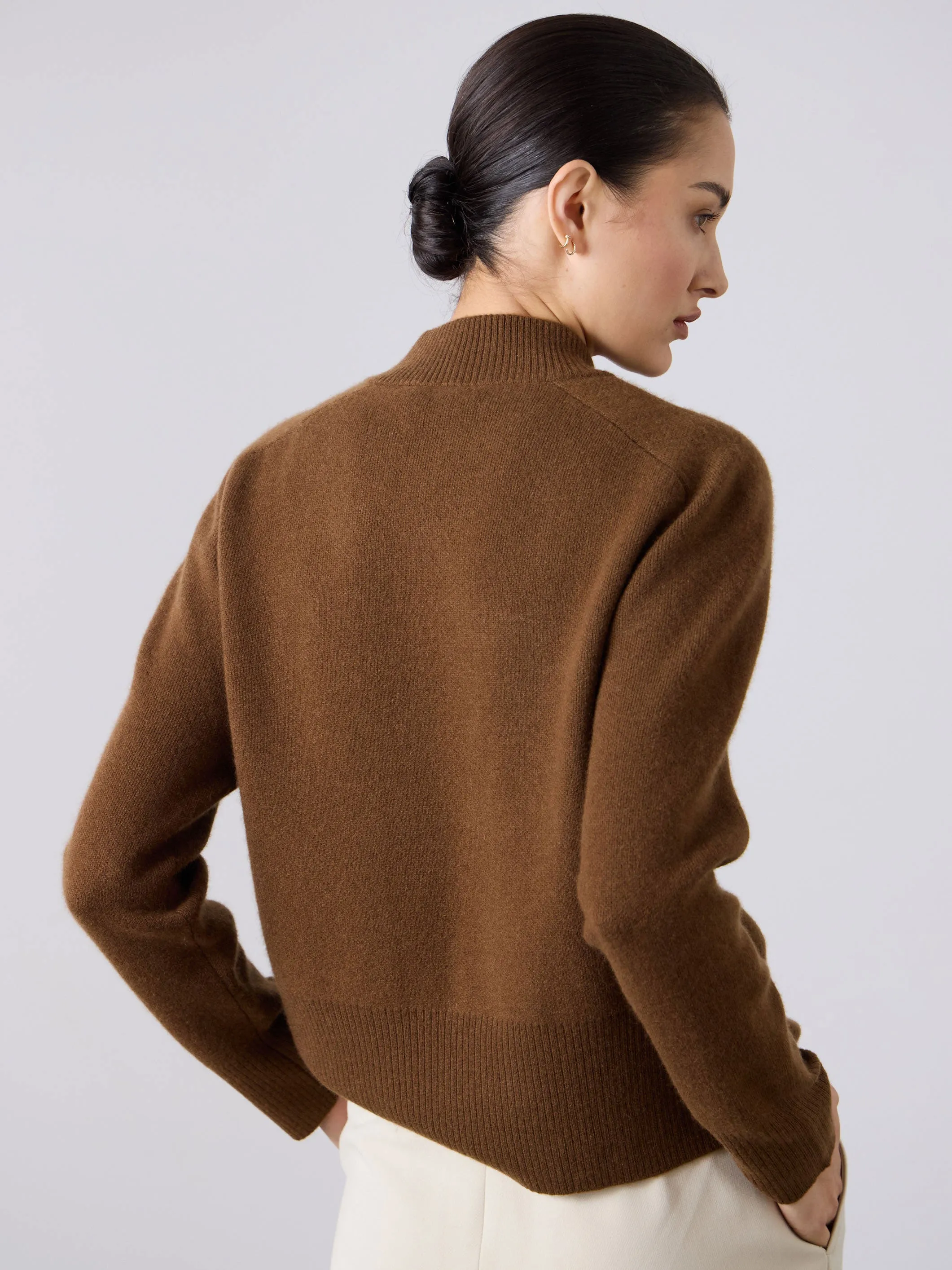 High V-Neck Sweater - Chestnut