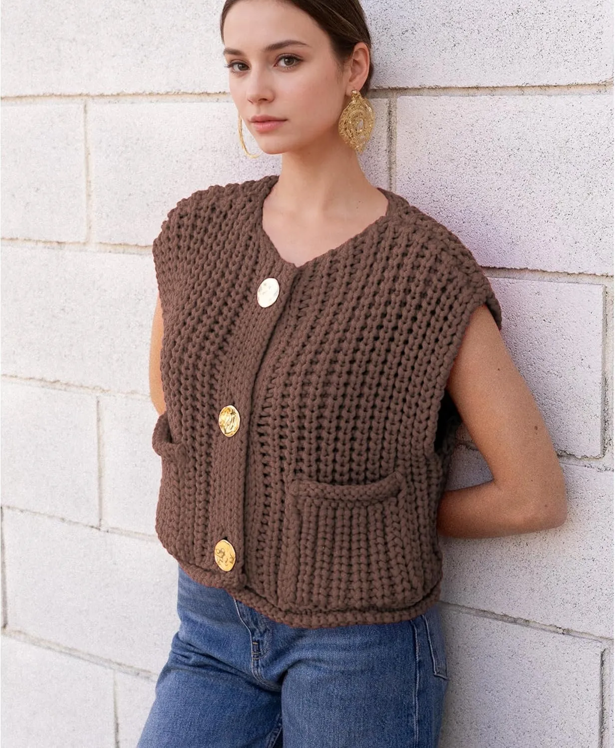 Hixiaohe Womens Crochet Chunky Knit Top Sleeveless Button Down Crop Tops Trendy Cardigan Sweater Vest for Women with Pockets