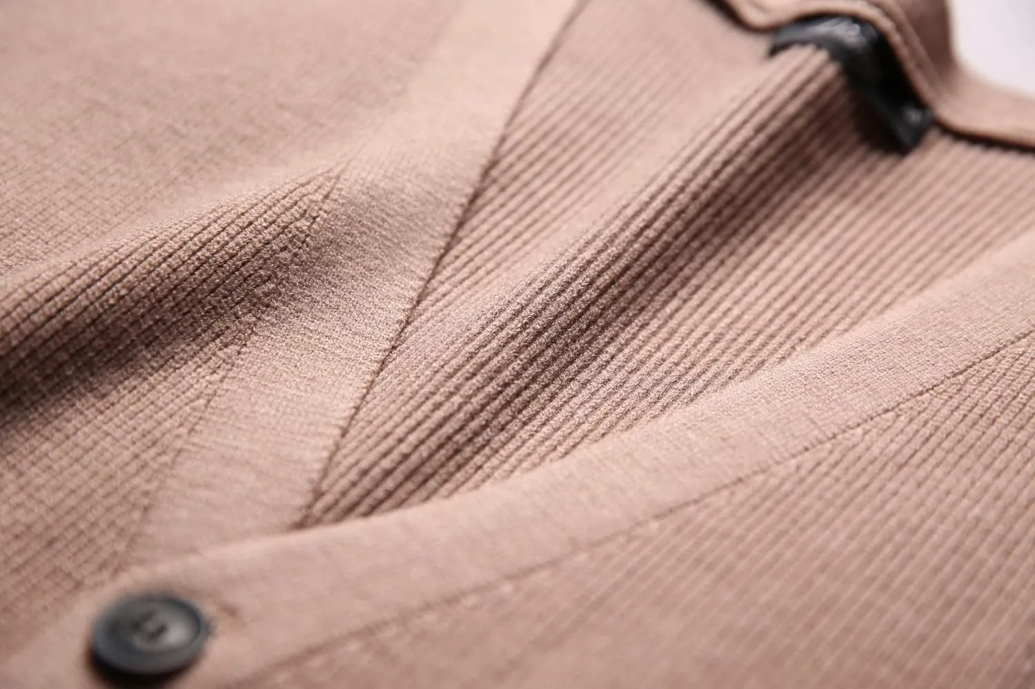 Men's Sweater Vest V-Neck Sleeveless Cardigan Loose Button up Knitted Fall Winter Heavy Knitwear with Pockets S~5XL