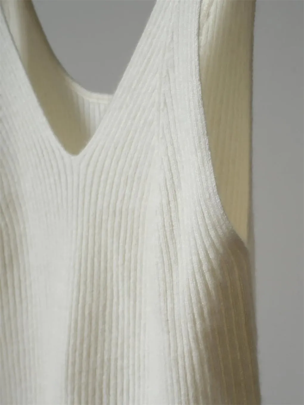 Women Camisole V-Neck Tank Tops Sleeveless Knitted Inner Wear Vest
