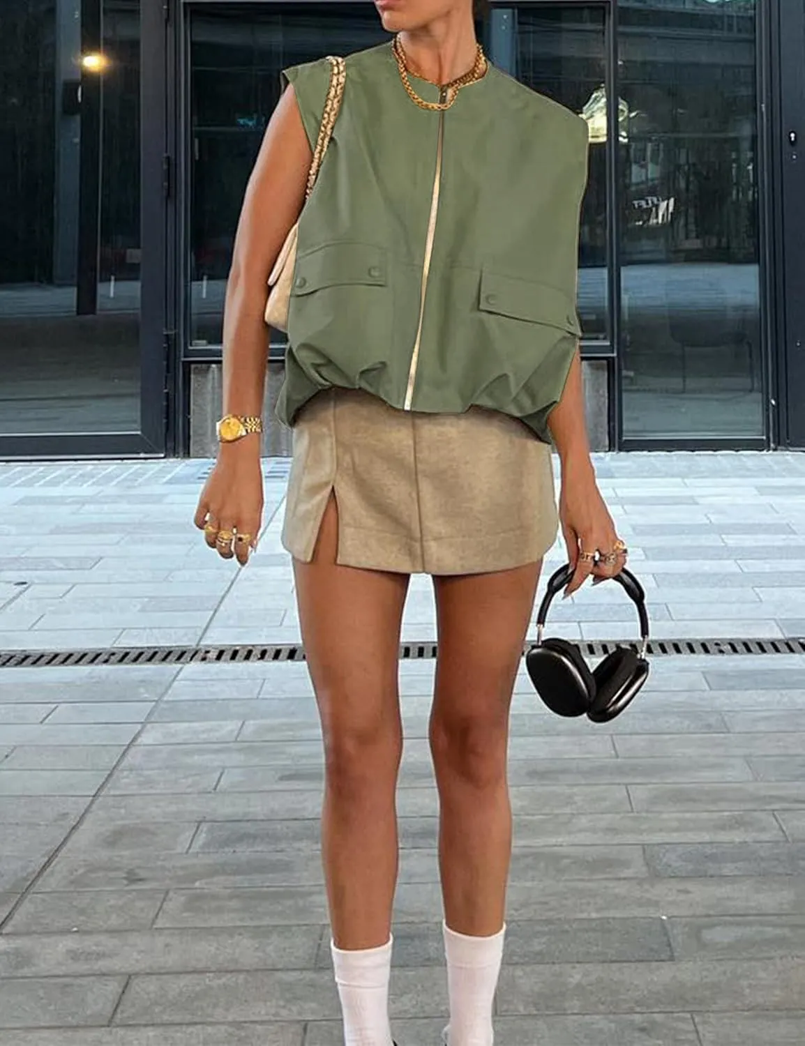 Women's Lightweight Zip Up Vest Cargo Oversized Sleeveless Ruched Hem Blazer Jackets Top with Pockets