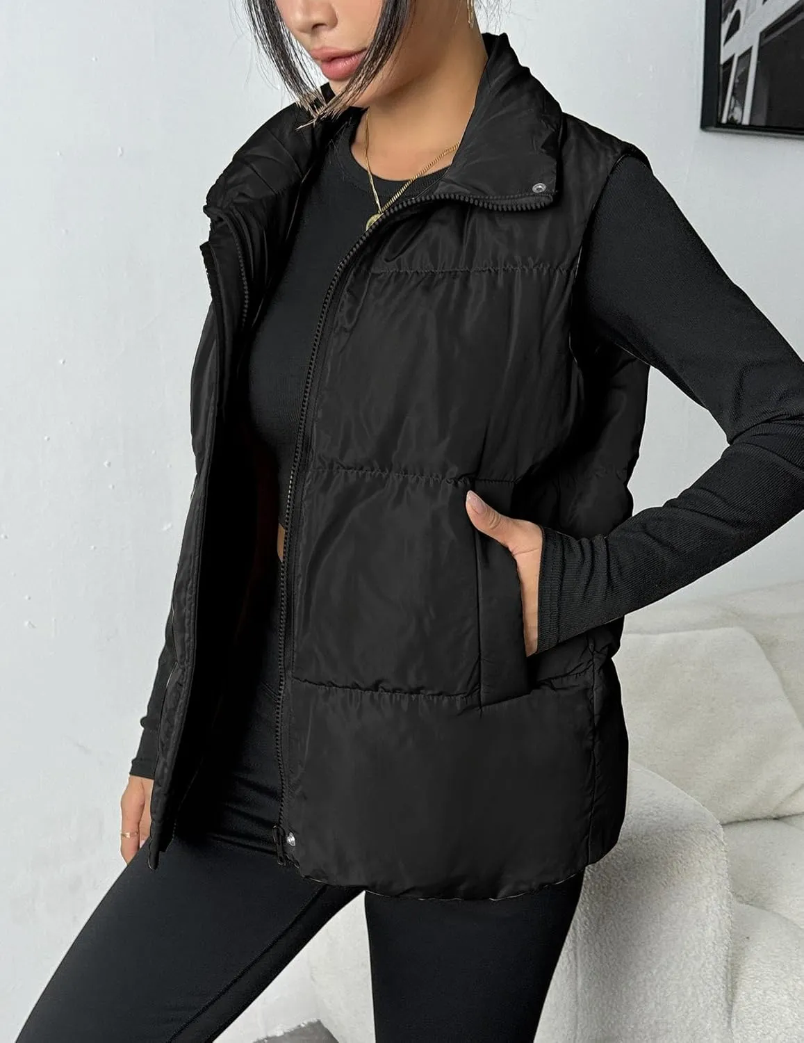 Zeagoo Women Puffer Vest Lightweight Stand Collar Sleeveless Winter Warm Zip Up Padded Outerwear Jackets with Pockets S-XXL